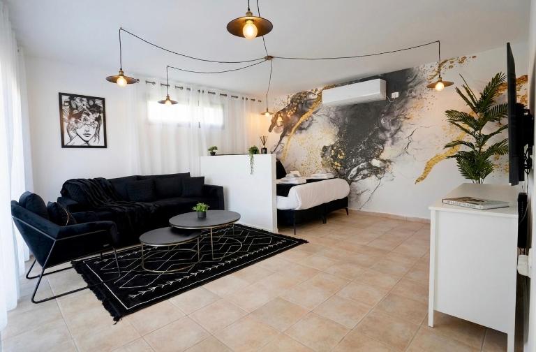 Boutique apartments with shared pool - Chambres d'hôtes Eilat