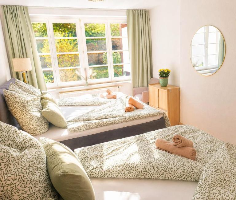 Altstadt-Juwel mit Terrasse & Parkplatz und 2 Kingsize-Betten - Chambres d'hôtes Wernigerode