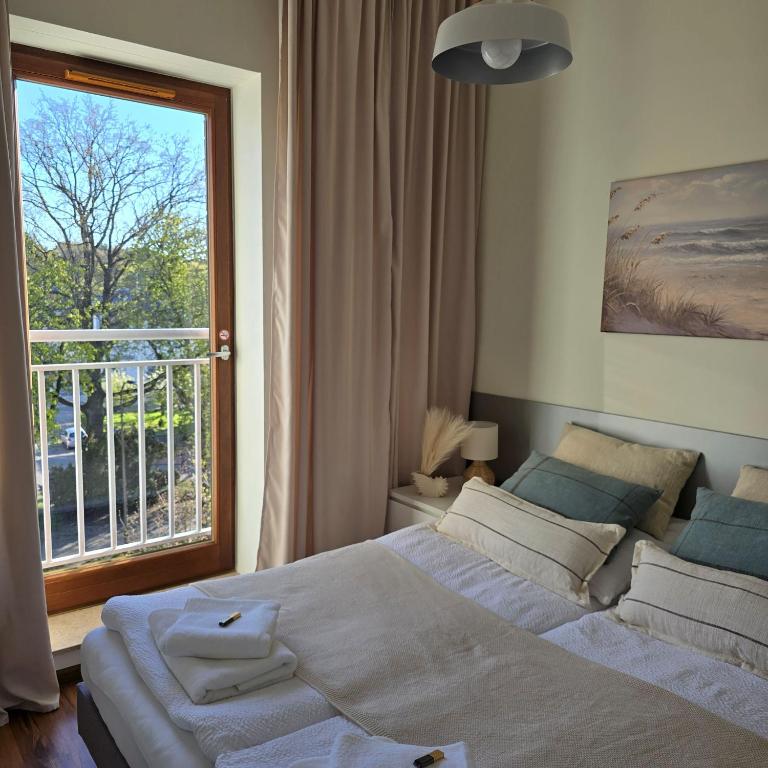 Coastal Calm Apartment Platan Świnoujście - Ferienwohnung Swinemünde