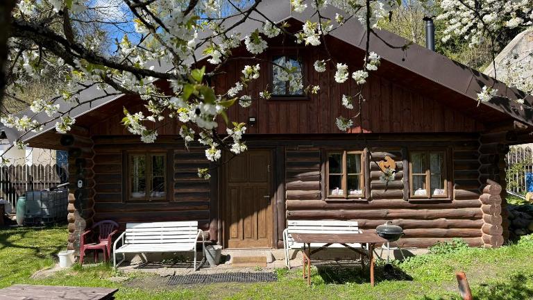 SRUB pod třešněmi - Cherry Trees Cabin - B&B Vrchlabí