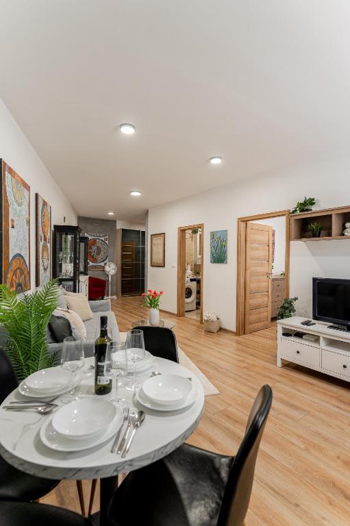 Centrum Kosice Apartment 60m2 4 beds - Ferienwohnung Košice