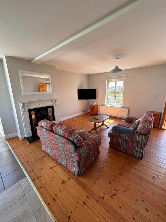 SurfersCove House - B&B Bundoran