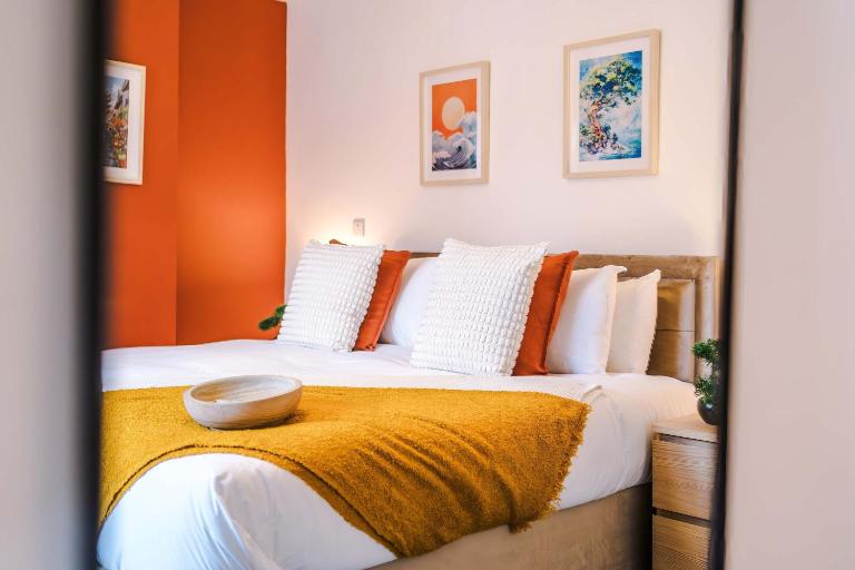 4BR Home in Chester for large groups - Ferienwohnung Chester