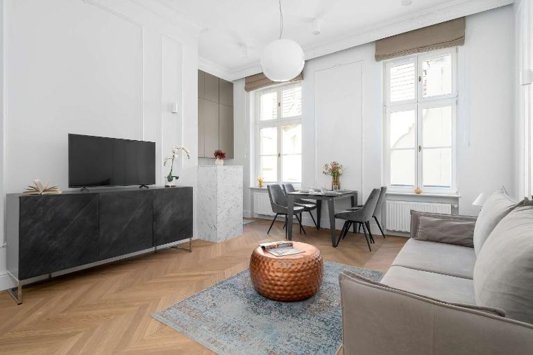 Stylish Studio Near the Park Centre of Poznań - B&B Posnania