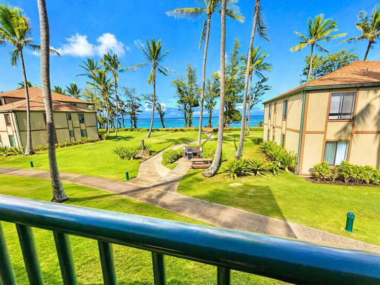 Kapa`a Beach Condo Pono Kai Resort PK-G202 - B&B Kapa‘a