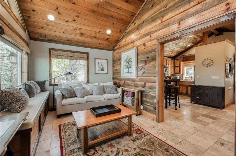 Casita Getaway Family 1BR 1BA AC Stunning Views - B&B Shaver Lake