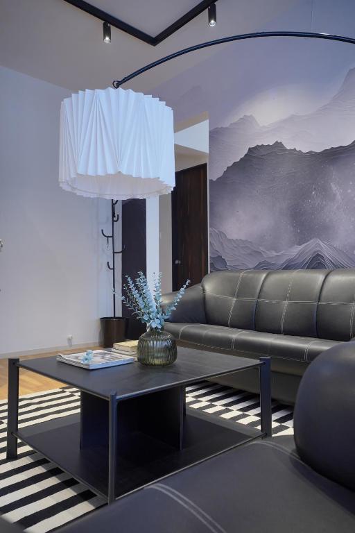 VayaVia Vine 3BHK Themed Homestay Nashik - B&B Nashik