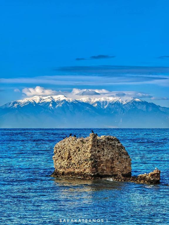 Twin Tides APARTMENT GEORGE - B&B Nea Potidaia