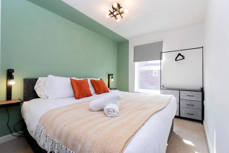 Spacious 3BR Durham Home Contractor Friendly - B&B Durham