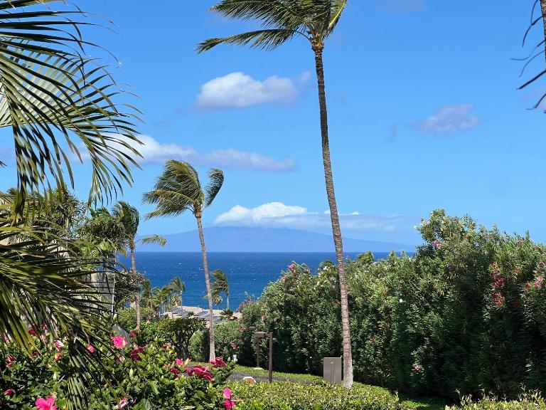 Maui Kamaole #L-105 Beautiful Ocean View, Great Location, Great Rates, A/C - Ferienwohnung Wailea
