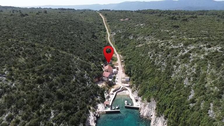 Seaside holiday house Cove Oskorusica, Hvar - 25506 - B&B Vrbanj