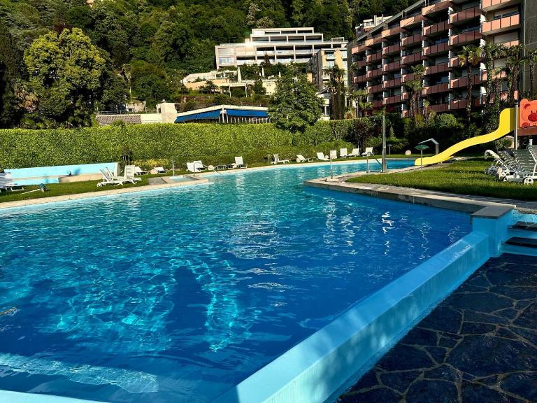 Quiet Lake Design Apartament - Bed and Breakfast Bissone
