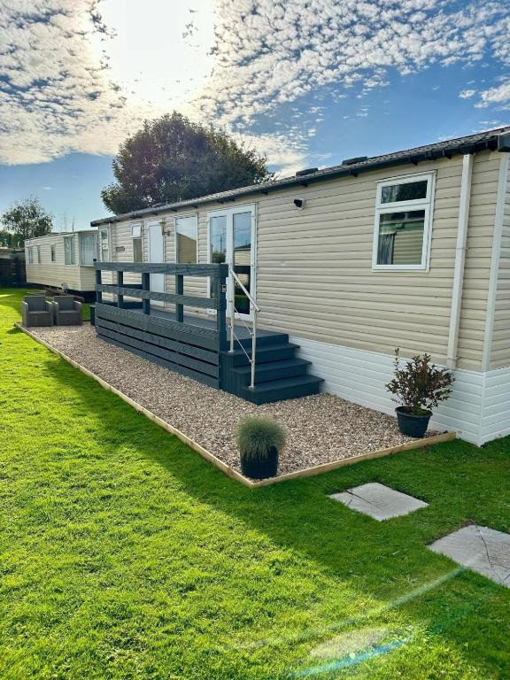 Caravan 5 Modern and cosy caravan Sleeps 6 GCH DG - Bed and Breakfast Winchelsea
