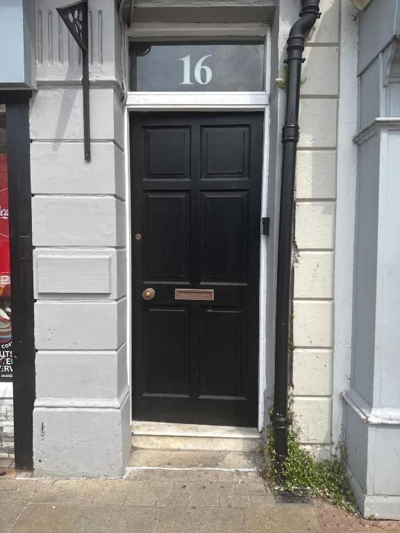 Cozy Apartment in Antrim City Center - Chambres d'hôtes Antrim