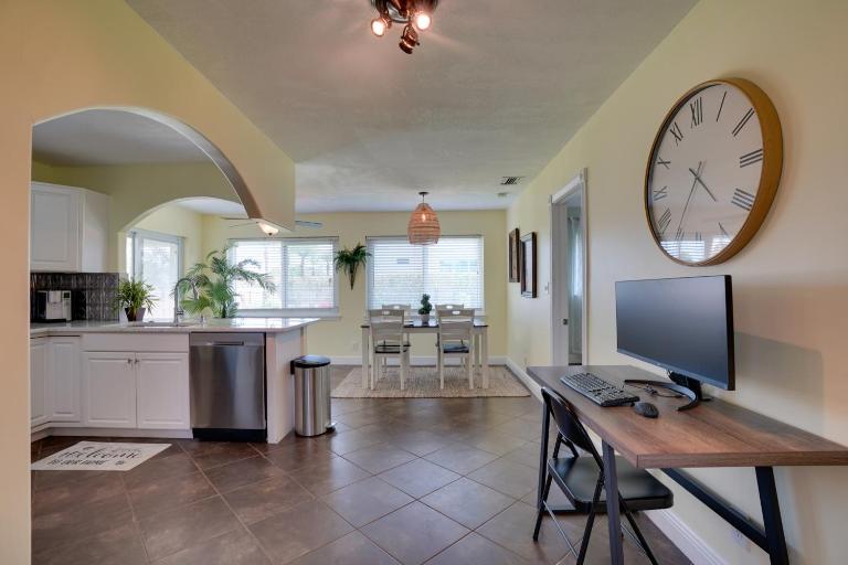 Coastal Bonita Shores Holiday Home Near Beach! - B&B Bonita Springs