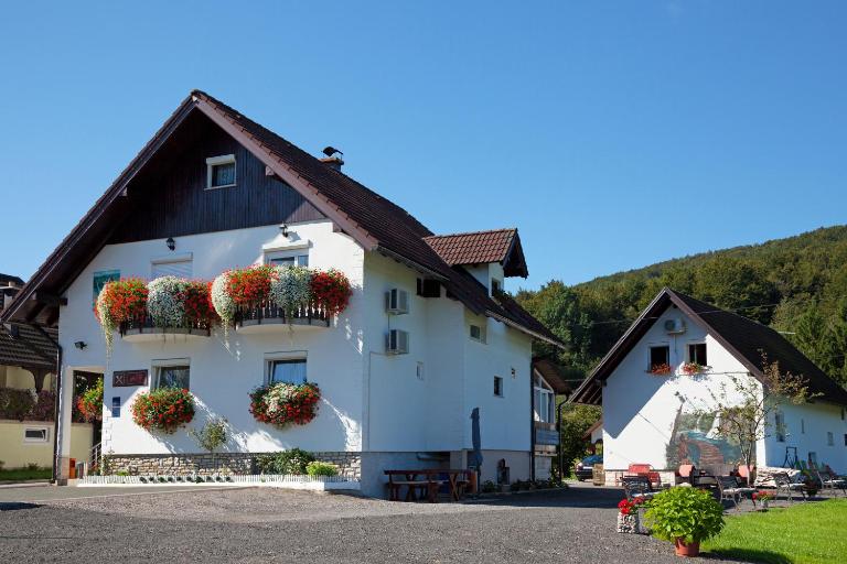 House Pox 2 - Chambres d'hôtes Plitvička Jezera