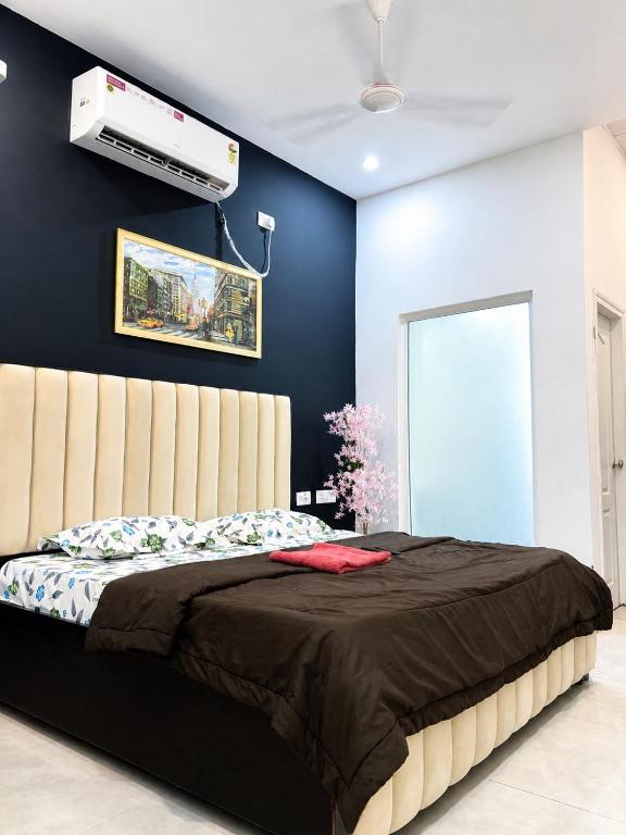 Affordable &premium stay - B&B Noida