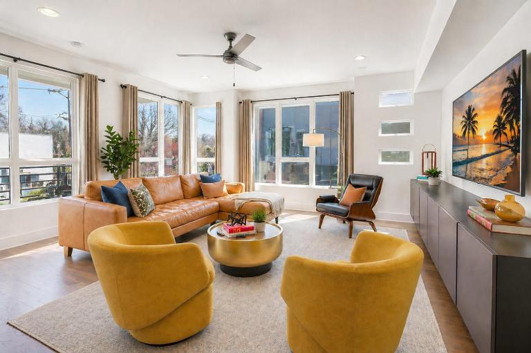 Madmen Loft w Uptown Rooftop Views - B&B Charlotte