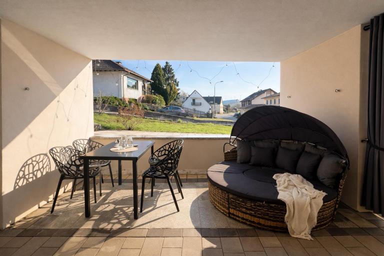 Flow33b - Rückzugsort mit Sonnenloggia - Ferienwohnung Wolfstein