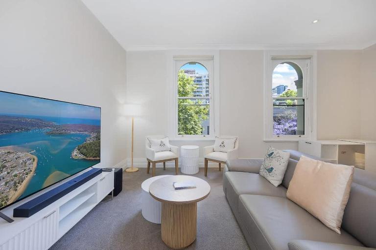 Charm on Cathedral - B&B Sydney