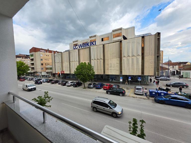 Maple Apartment - Premium City Center Stay - B&B Bitola