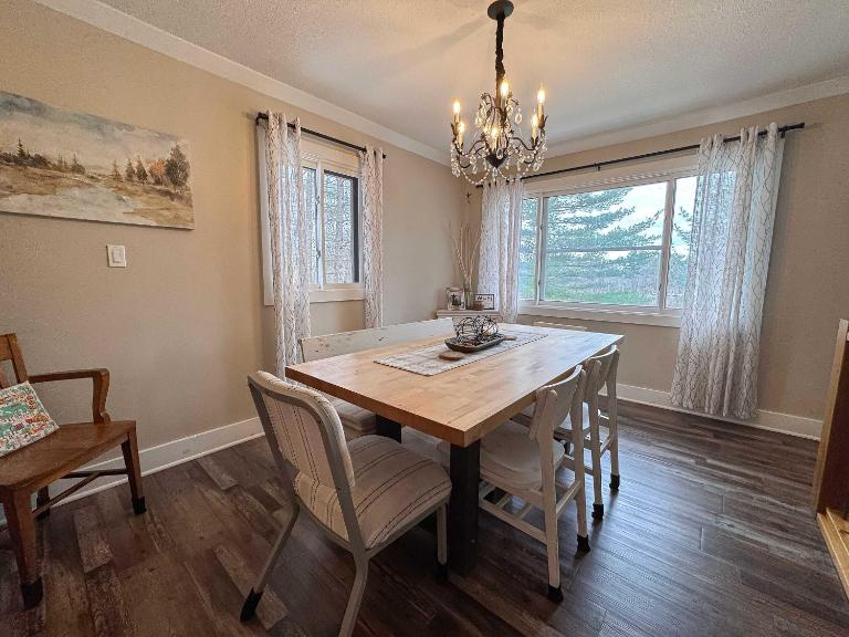 Iggy & Al's Treehouse: Northwoods Getaway - B&B Hazelhurst
