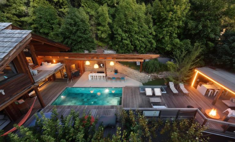 Chalet FLOCON Serre Chevalier cinéma sauna jaccuzi, piscine été - B&B Briançon