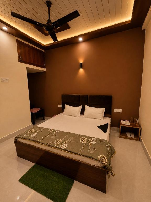 Sudama Palace near Shree Ram Mandir - Ferienwohnung Ayodhya