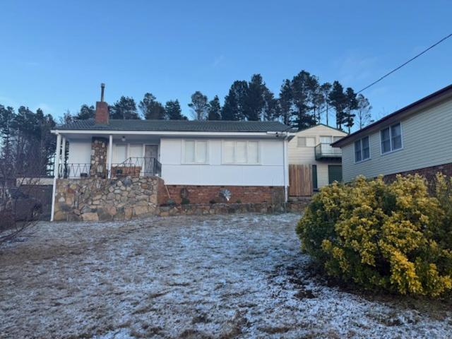 Cosy Cooma Holiday Home in the Snowy Mountains - Ferienwohnung Cooma