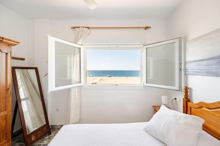 Bright apartment with stunning views - Bed and Breakfast El Cabo de Gata