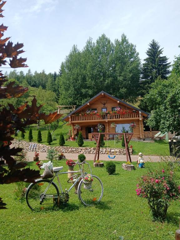 Cabana La Bălănuț din Bucovina - B&B Colacu