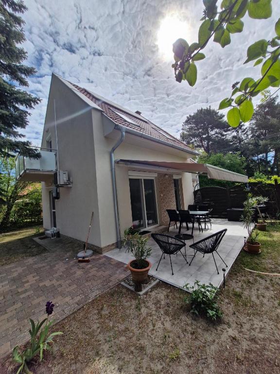 Fenyves Ferienhaus 1 **** - B&B Balatonfenyves