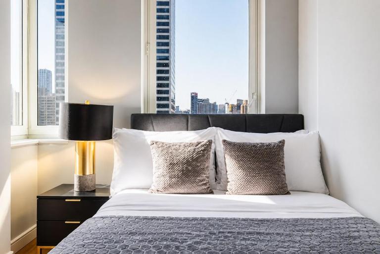 Luxury Midtown 2BR, Views, 24-7 Doorman, W-D New York City - B&B New York