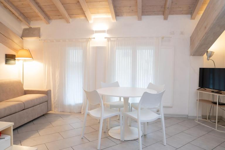 Urban Studio Apartment - Chambres d'hôtes Brescia