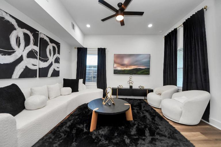 Houston Premier 3BR Near Airport & Downtown - Ferienwohnung Houston
