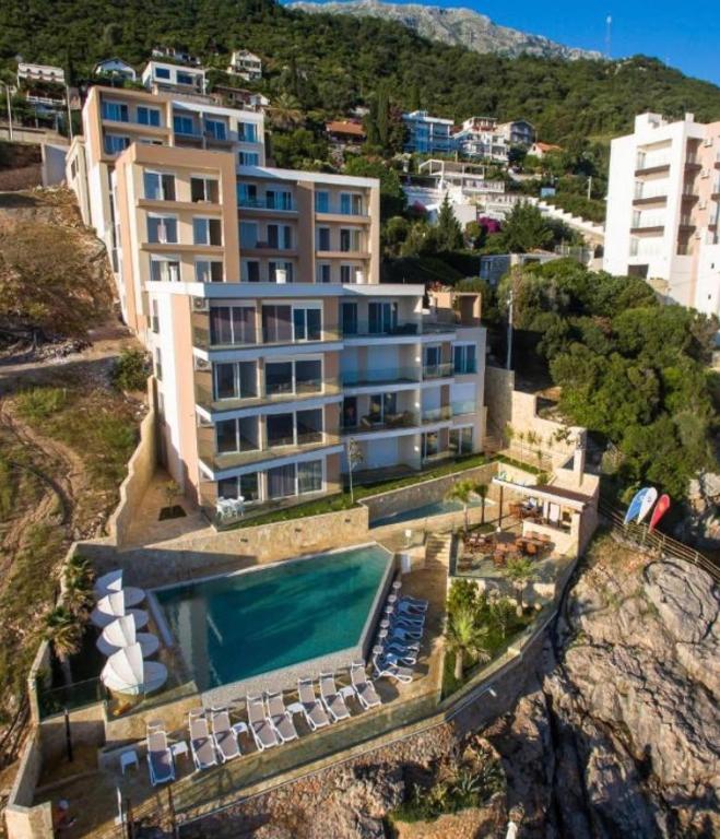 Sea Residence Private Beach&pool Dobra voda - Bed and Breakfast Dobra Voda