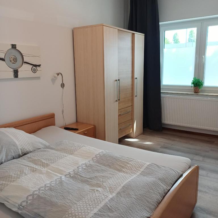 Ferienwohnung mit 3 Schlafzimmer - Chambres d'hôtes Bad Schwartau