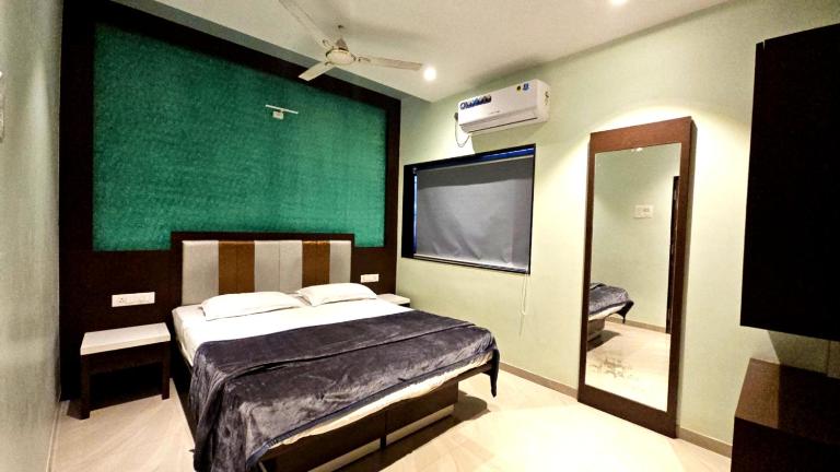 Vardhan Lodge - Bed and Breakfast Ajara