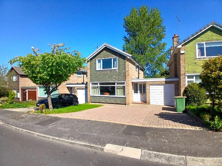 House near moors, 10 minutes walk to high street - Bed and Breakfast Guisborough