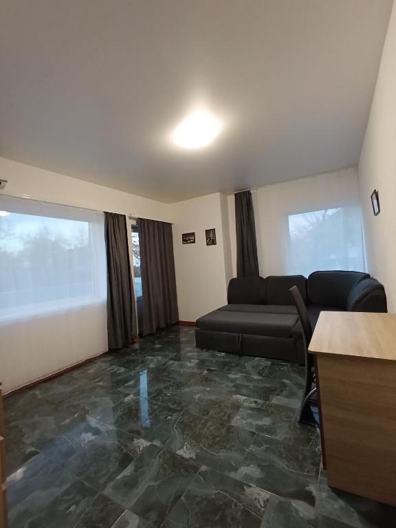 2 к Олександра кониского 17а - B&B Dnipro
