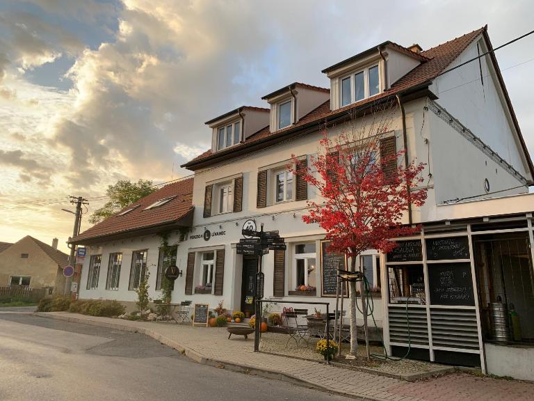 Penzion Lívanec - B&B Horní Bezděkov