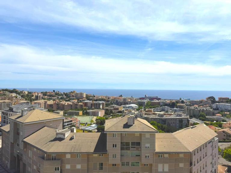 Studio climatisé avec vue mer - Ferienwohnung Bastia