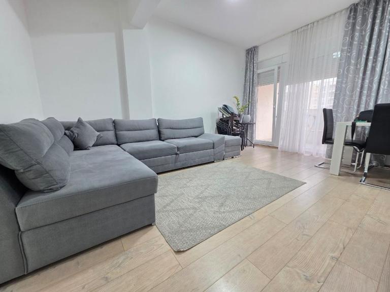 Cozy apartment, 200 m to the beach - B&B Bečići