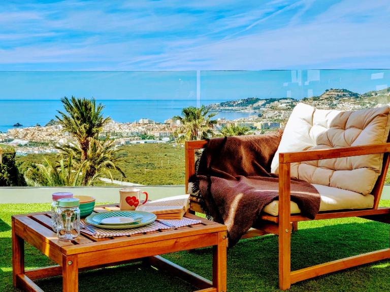 Casa Papaya - Terraza Panorámica con vistas al mar y montaña - Bed and Breakfast Almuñécar