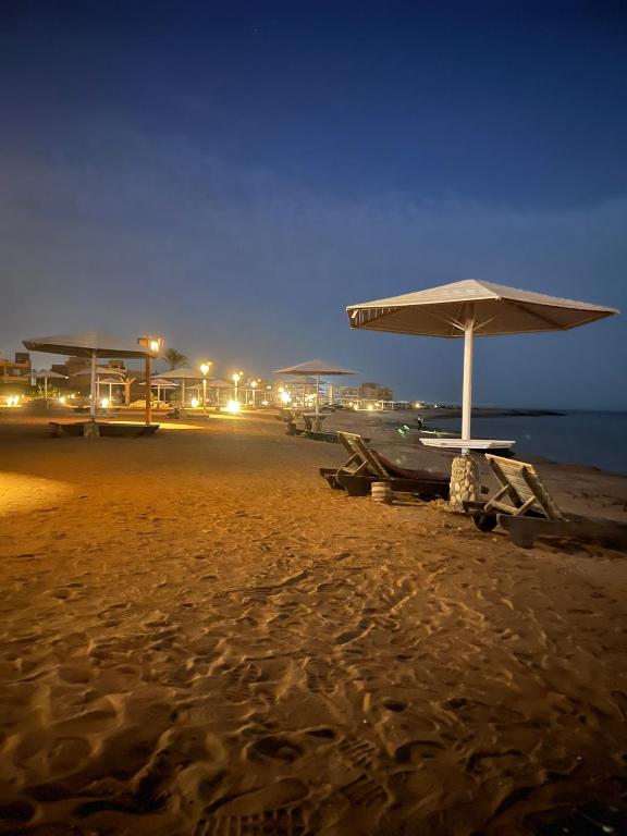 La Jolei Marina El Sokhna - Egyptians Only شاليه للإيجار يومي أو سيزون أو سنوي - مصريين فقط - Bed and Breakfast Al ‘Ayn as Sukhnah
