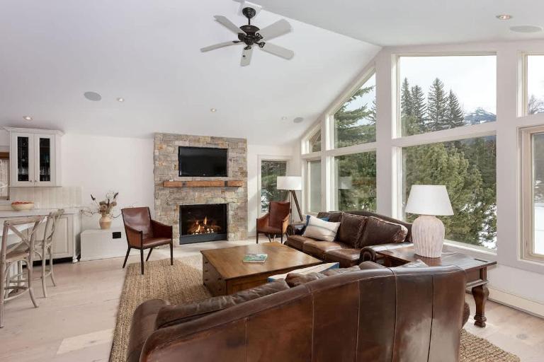 8166 Nicklaus North - Chambres d'hôtes Whistler