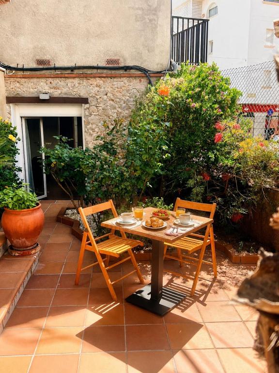 Ap NURIMAR 3 Planta Baja con Patio Privado y Aire Acondicionado en pleno Centro - Ferienwohnung l'Escala