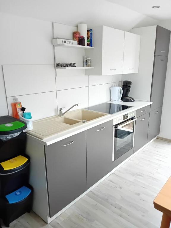 NEU! Bauwagen Balu mit Bad Terrasse u. Ausblick - B&B Kevelaer