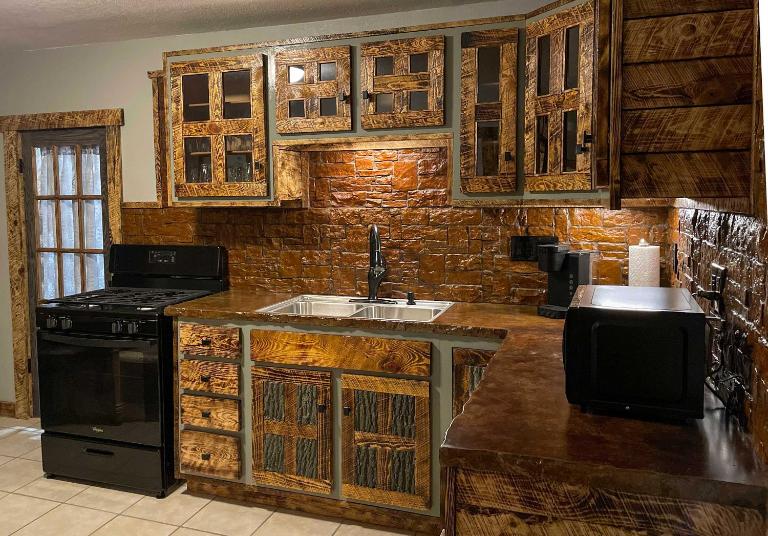 The Miner's Getaway in Lead SD - B&B Lead