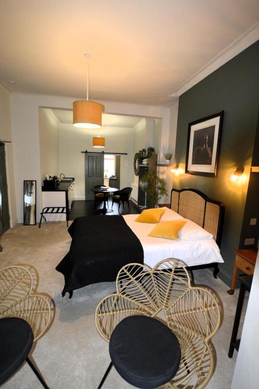 Crescent House - B&B Plymouth
